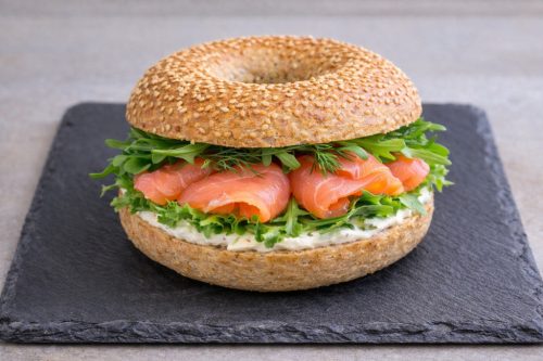 Lazacos bagel szendvics
