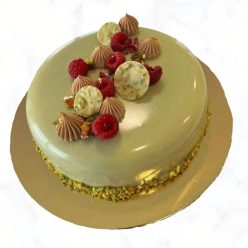 Pisztácia-Fehércsokoládé-Málna mousse torta 8 szeletes