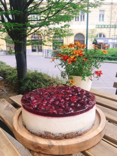 Meggyes-mákos 'túró' torta